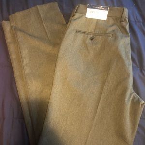 NWT’s pair of Tommy Hilfiger Slacks 38x32 Mens